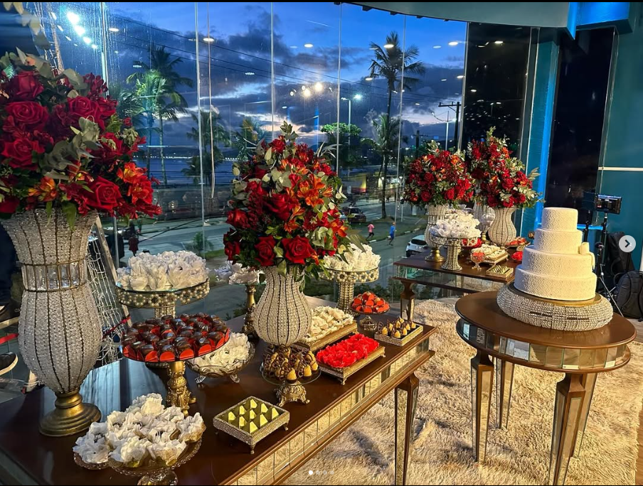 Decoração da Mesa dos Noivos